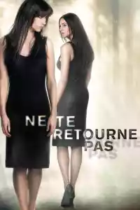 Affiche du film Ne te retourne pas