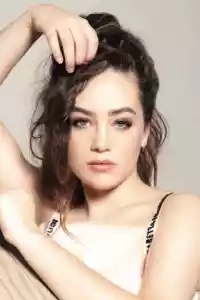 Photo de Mary Mouser