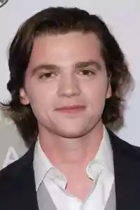 Photo de Joel Courtney